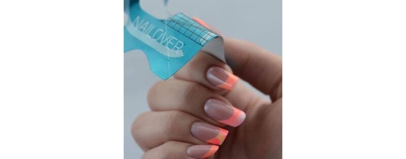 Schablontechnik gegen Tiptechnik im Nageldesign. Welche ist besser? 2